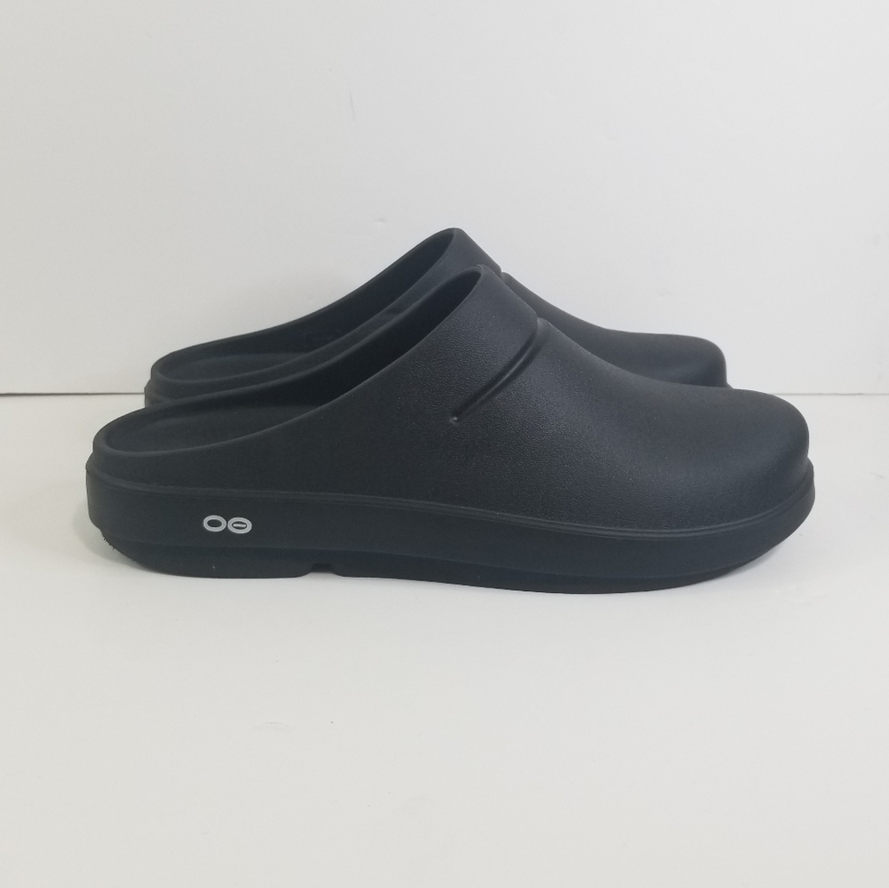 OOFOS Ooclog Unisex Therapeutic Slip- Ons